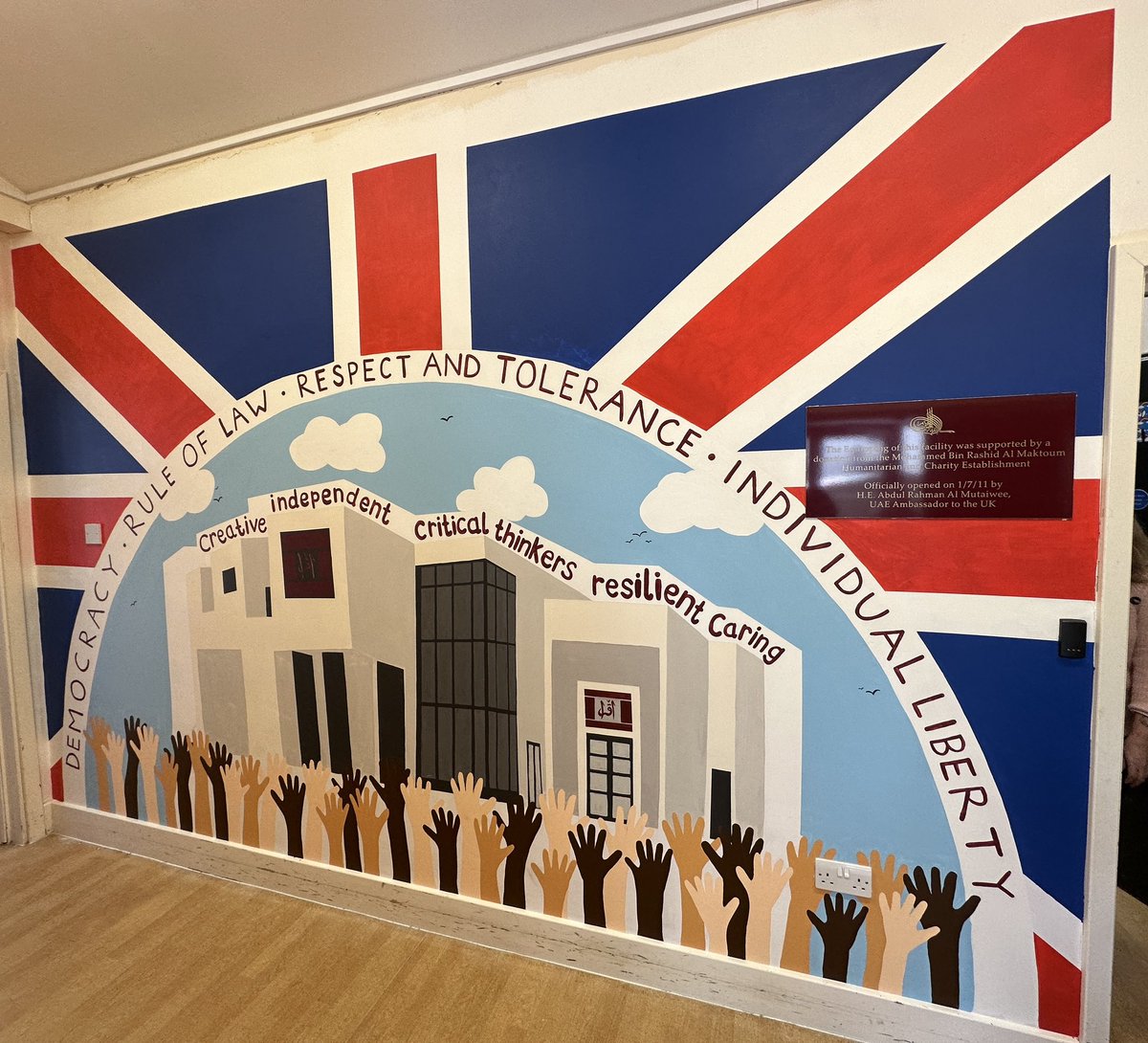 IqraPrimary's tweet photo. 🎨Proud to announce the newest addition to our school-a breathtaking #mural that showcases the #artistic brilliance of one of our staff members!😃The vibrant colors&meaningful imagery reflect the #values & #learning behaviours within our school #community. #educatingthroughart https://t.co/jOjlQiy6j7