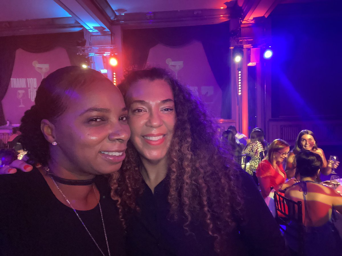 EbonyGayleComms tweet media