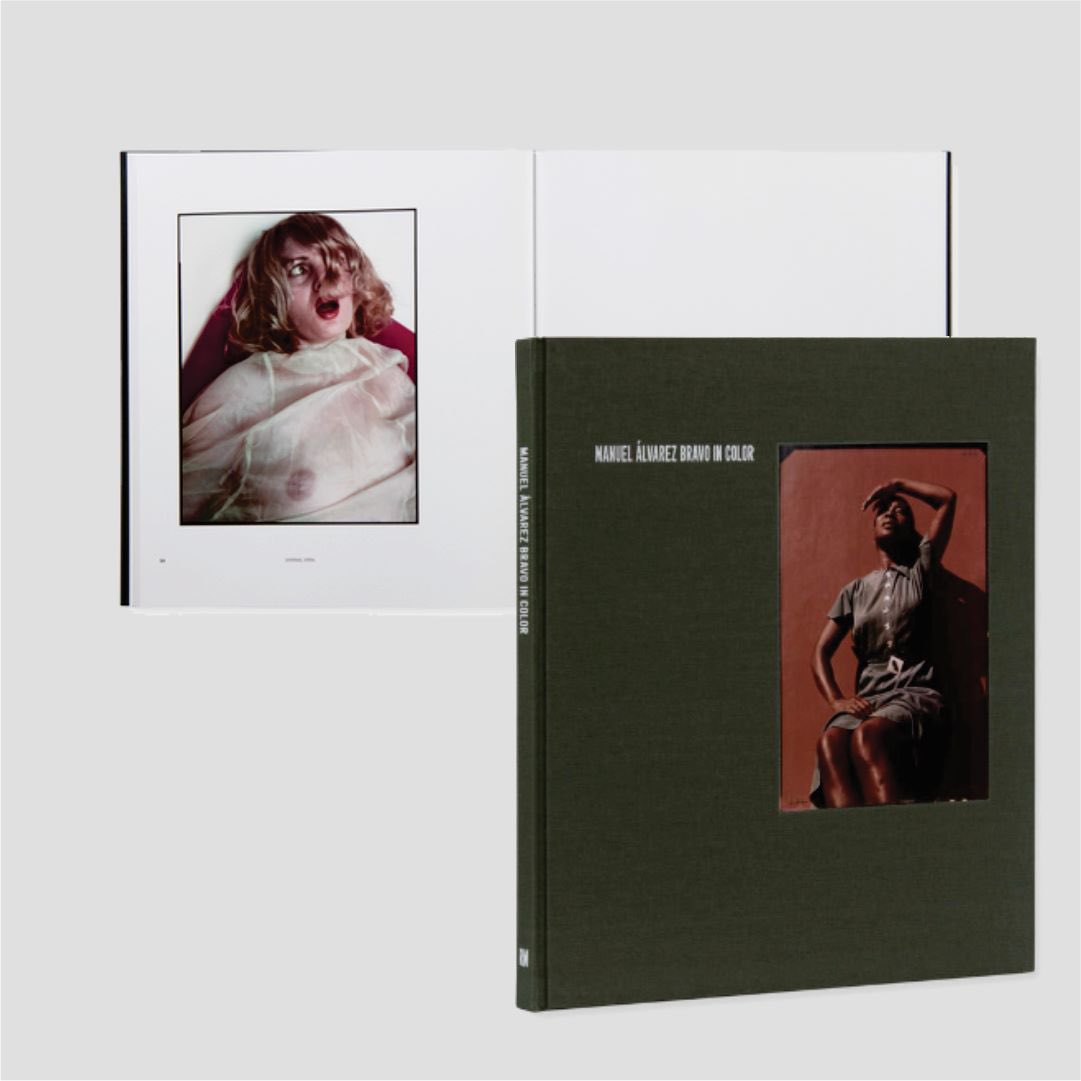 Ya tenemos más ejemplares de “Manuel Álvarez Bravo a color” en nuestra tienda “La Coronela”.
Texto de James Oles
Editorial RM
2019
#fotografia #photography #mexicanphotographers 
#photographybook #manuelalvarezbravo #casamab #arte #art #artphotography #mexico
#CDMX #ULTIMAHORA