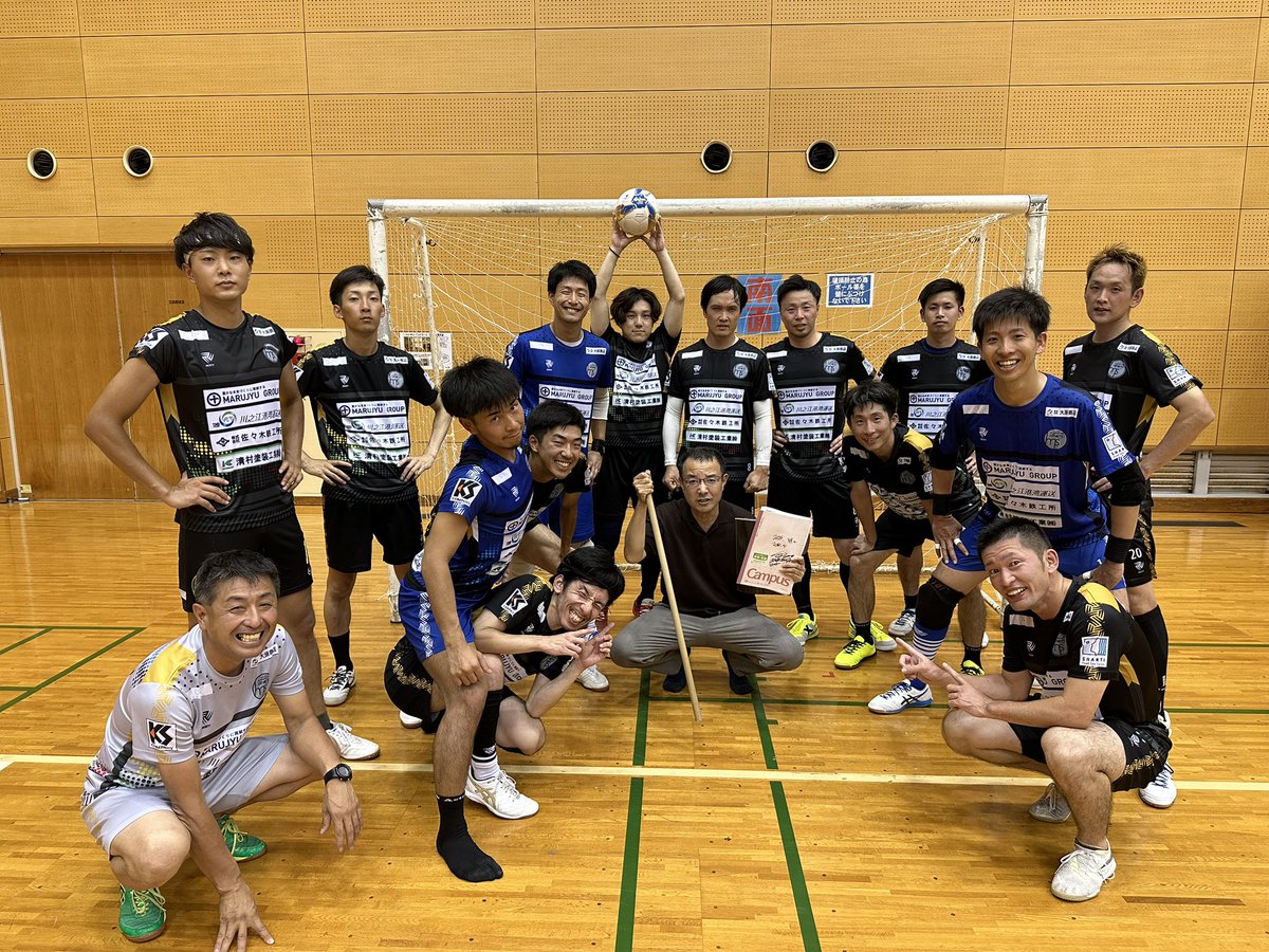 miracle_smile__'s tweet photo. ◎ゲーム実況＆スタジアムMC
「江刺　伯洋（南海放送アナウンサー）」
ヴォスクオーレ仙台戦も江刺アナウンサーが我々と共に試合を盛り上げてくれます！
試合直前の様子を見に来てくださいました！
7/22ともに戦いましょう🔥

#南海放送
#ミラクルスマイル新居浜
#Fリーグ https://t.co/JMDYdIxoyX