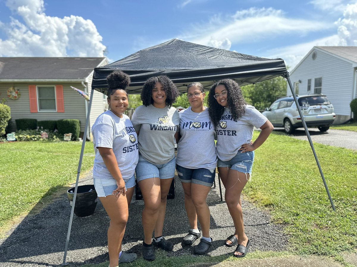 3/4 of my heart in one picture ❤️