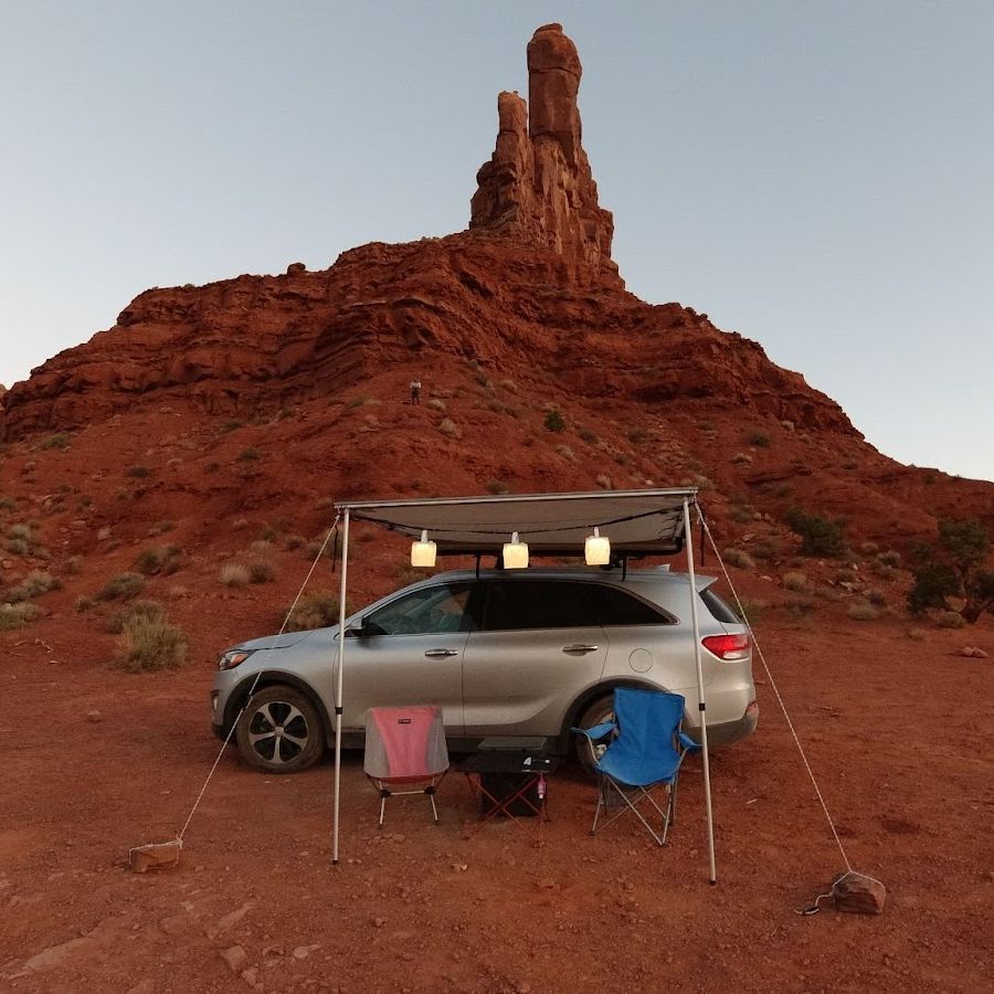 Light up your road trip memories with the power of the sun. 🚗💡