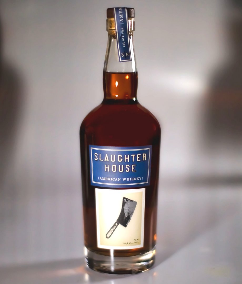 Looking for a special cocktail to serve at that gathering coming up? We suggest a Barrel Aged Vieux Carré. thesplintergroupspirits.com/retail-locator #whiskey #whisky