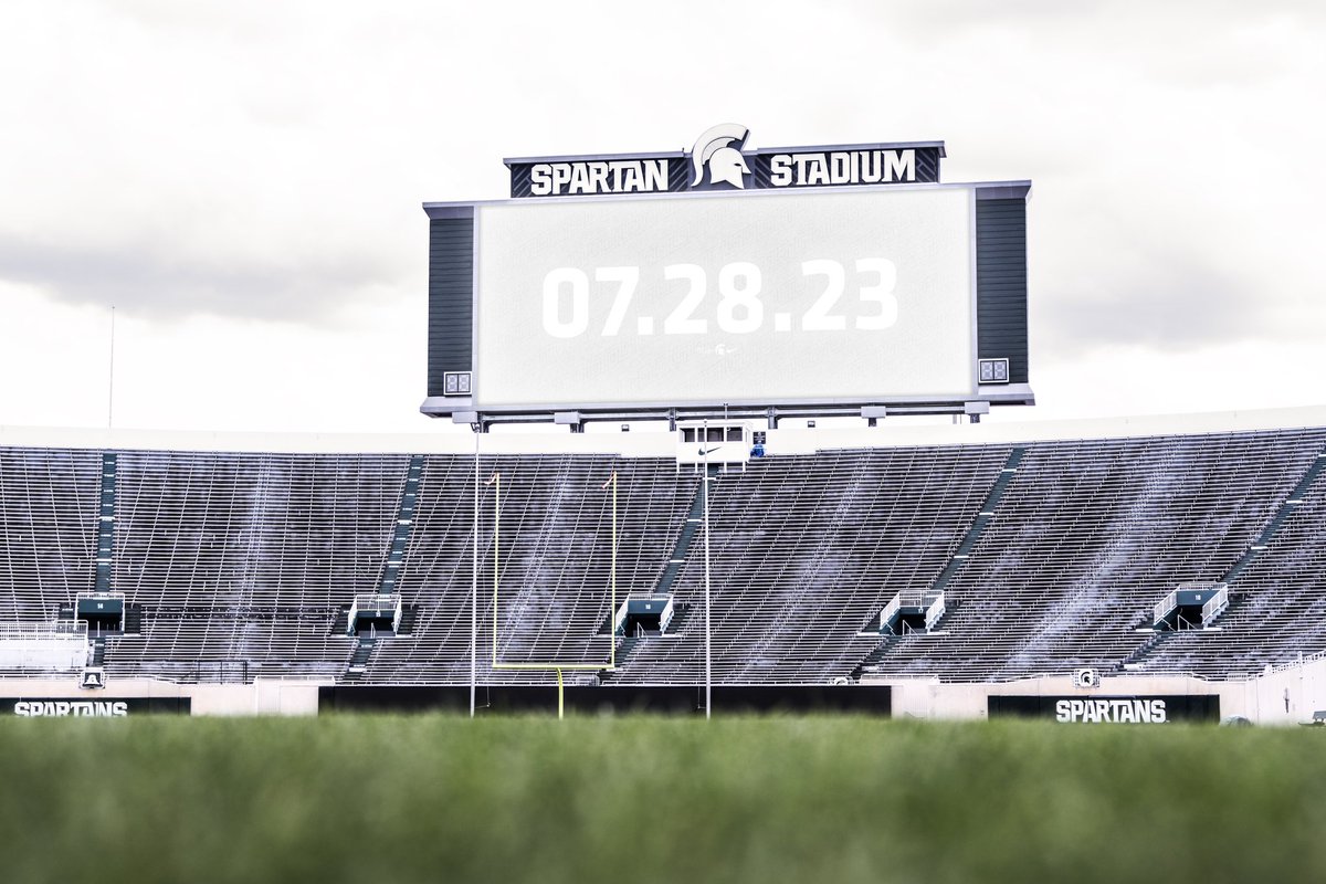 MSU_Football's tweet photo. 🤫🤫

07.28.23

#RELENTLESS https://t.co/qfLfLSJfrH