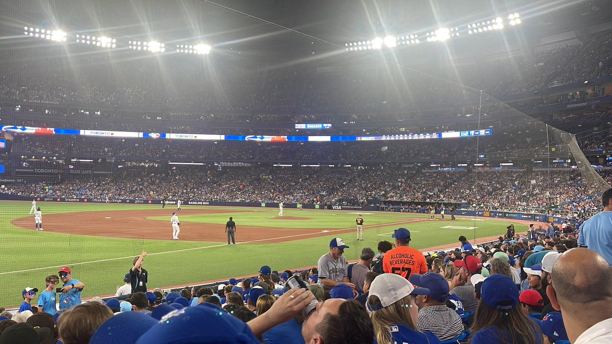 Phantuums On Twitter I m Live At The Jays Game With Over 250 USD phantuums-on-twitter-i-m-live-at-the-jays-game-with-over-250-usd