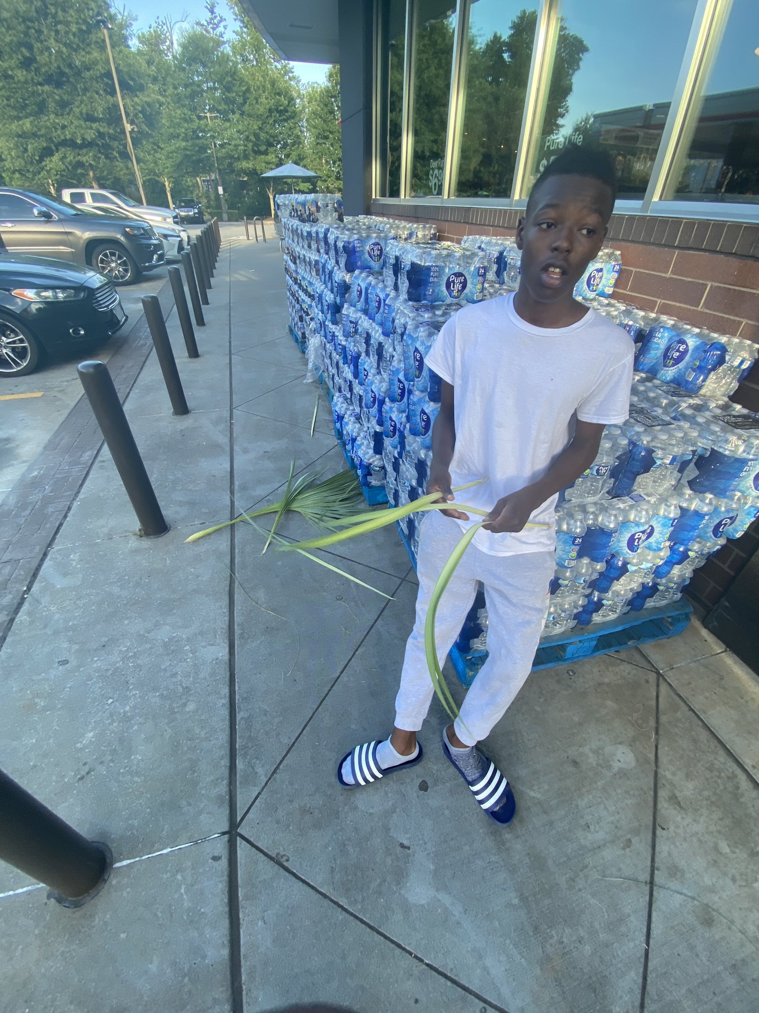 ment on Twitter "Saw this young brother making roses by hand while in