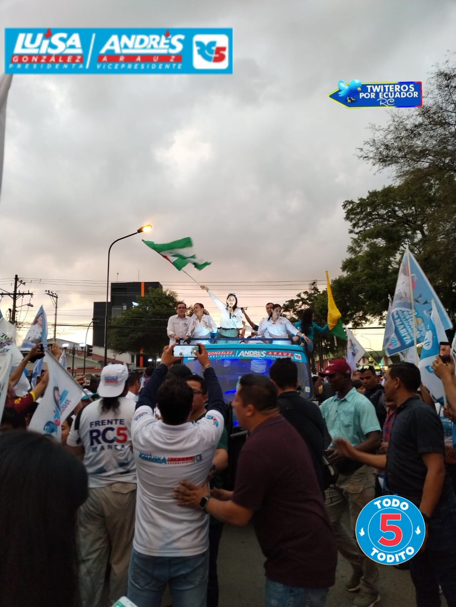 tuiterosManabi1's tweet image. #LuisaPresidenta 🇪🇨#Portoviejo Bastión de la Revolución Ciudadana con @LuisaGonzalezEc y @ecuarauz  #ElPoderRegresaAlPueblo juntos por #ElResurgirDeLaPatria

#LuisaGonzalez #UnaSolaVuelta #TuiterosConLuisa #TuiterosActivos #TuiterosConLaRC5

@MashiRafael @marcelaguinaga