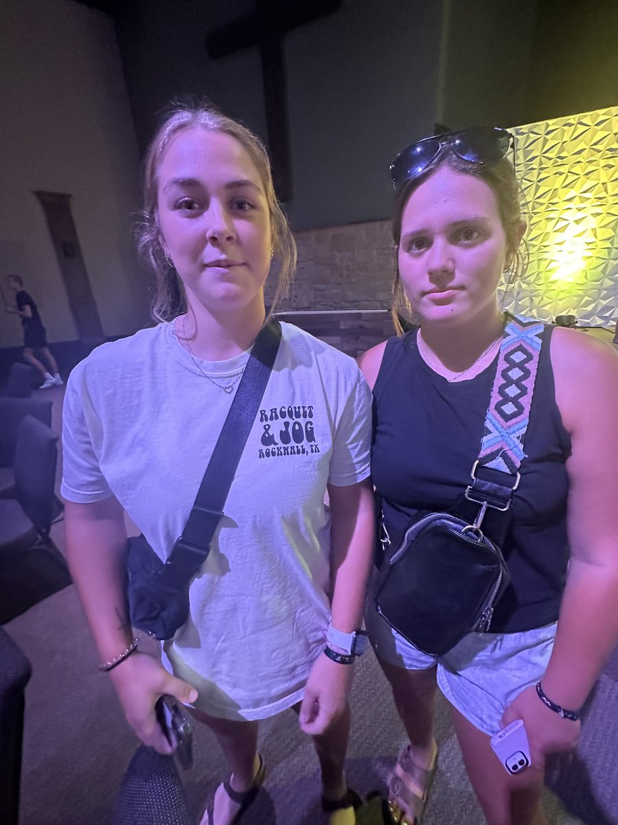 RCHSBULLDOGSB's tweet photo. #LEADRCISD #benchwarmers
Thank you @catosterman !!!
Fun Facts: Jenna is allergic to watermelon and Emma is attending Tarleton University! https://t.co/NgJnKrX57h