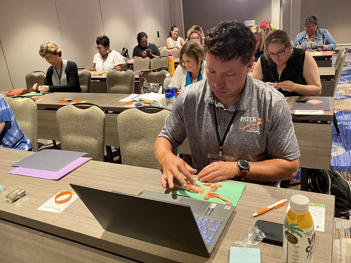 NancyCoddington's tweet image. ‘I’m awesome because of me’ 👏🏽🥳🎉 - overheard at  @usedgov Nita M. Lowey #21CCLC Summer Symposium in
#NewOrleans  @USPlayCoalition @HealthierGen session w/ the amazing @hatchdw 

#21CCLC