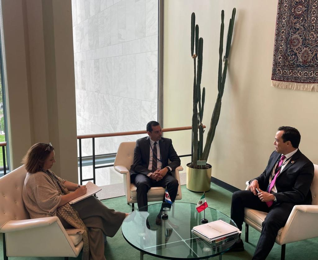 ABuenrostroMass's tweet photo. Durante el #FPAN, el Subsecretario de Comercio Exterior de 🇲🇽 se reunió con el Viceministro de Planificación y Política Económica de 🇨🇷 para discutir la importancia de:
🔹Alinear programas de desarrollo con #Agenda2030.
🔹Fortalecer alianzas comerciales y cooperación bilateral. https://t.co/BkvtX7Jlvh