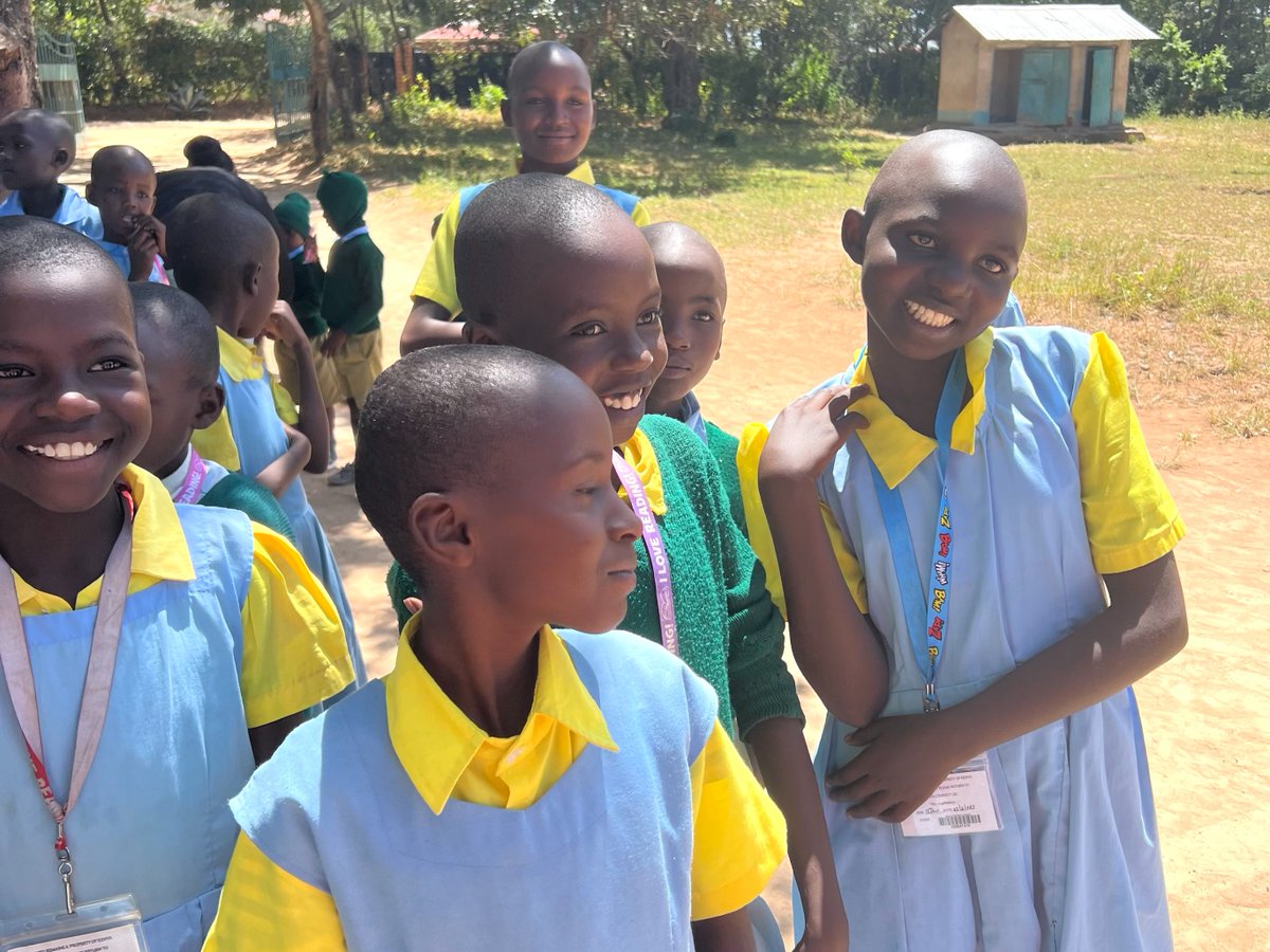 BeAUNHWildcat's tweet photo. Our campus is global 🌍 Today's blog takes us to Kenya with Alyssa '25 &amp; Grace '25 as they gain real-world experience with @KenyaConnect, thanks to the International Changemaker Grant at @UofNH. Read: https://t.co/YDAb7FYFRm https://t.co/OtNrt9iDWu