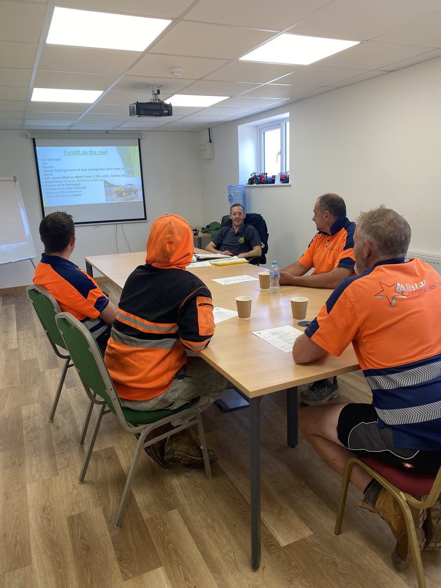 RowdefieldT's tweet photo. Itβs smiles all round today with these candidates completing our Telehandler course today βοΈ
#happy #smiles #telehandlertraining #telehandler #nptc #cityandguilds #teamrowdefield https://t.co/ZSdhtpgDJR