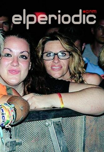 SansixtoY's tweet photo. Esta foto me hace especial ilusion 😍,ya que hace 9 años que te vimos @CanariaJudith  y yo en el.mismo lugar que te veremos el sábado @ipt34 @monicanaranjo ,contado los días para verte mi reina ❤️❤️❤️ https://t.co/MkABGS7WyV