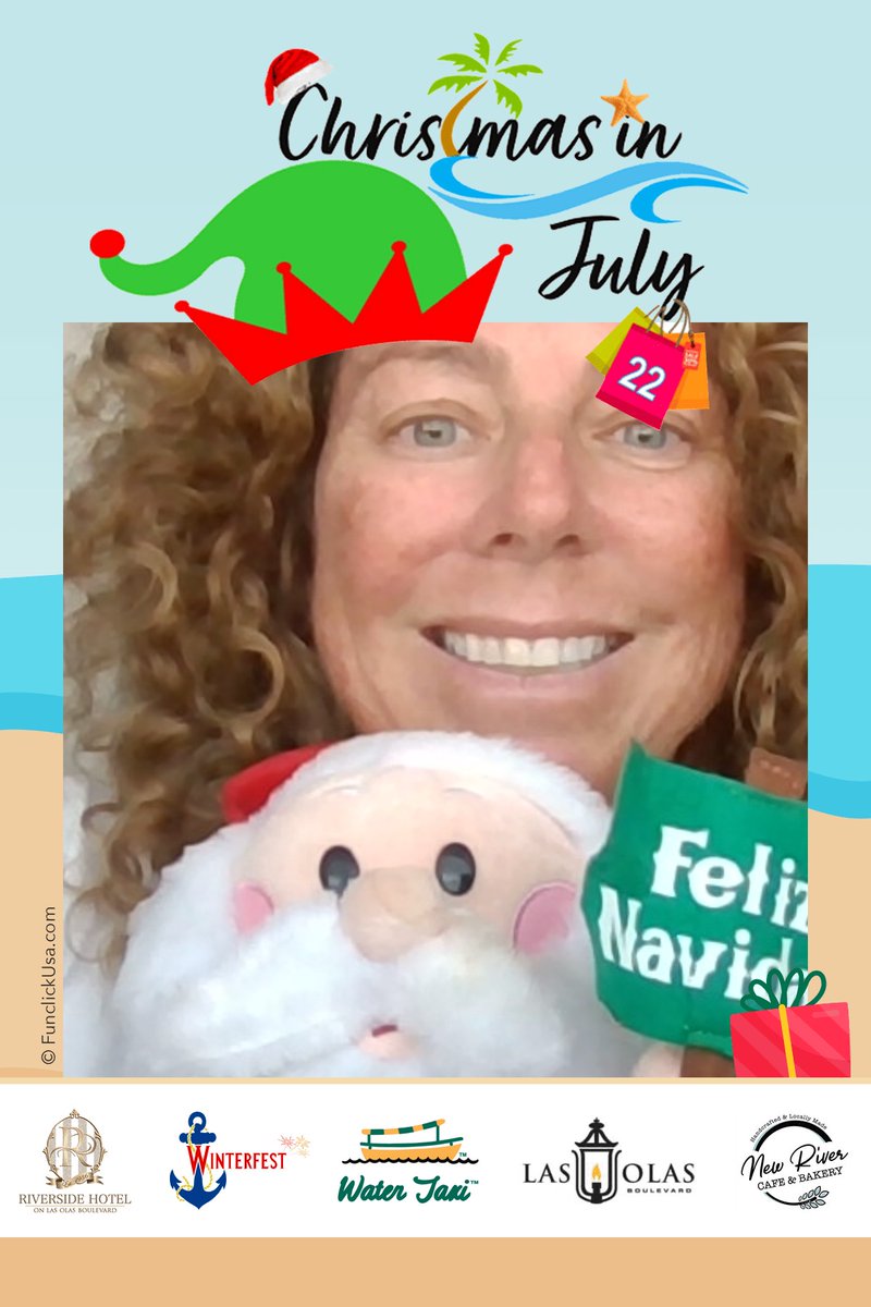 belafldawn's tweet photo. #ChristmasInJulyOnLasOlas #GotElfed #WinterfestFL #LasOlasBlvd #WaterTaxi https://t.co/EgHE5GDHN0