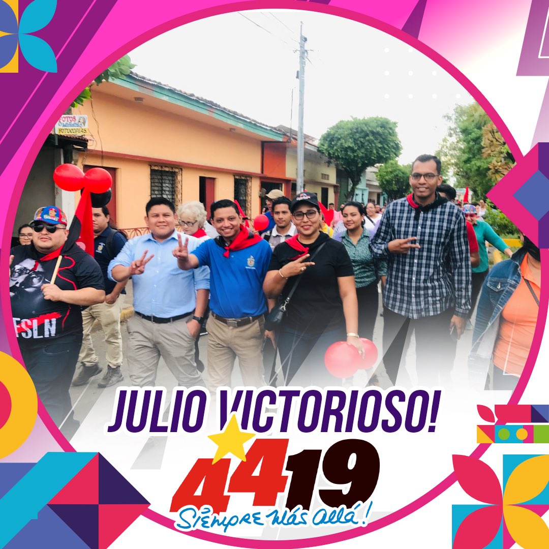 PanchoZ33328286's tweet photo. Celebrando un 19 de julio más. 
Seguimos firmes, cumpliéndole a la revolución ❤️🖤✌🏻
#4419VivalaRevolucion 
#UVDenisSilva https://t.co/e6YzwN9ZOk