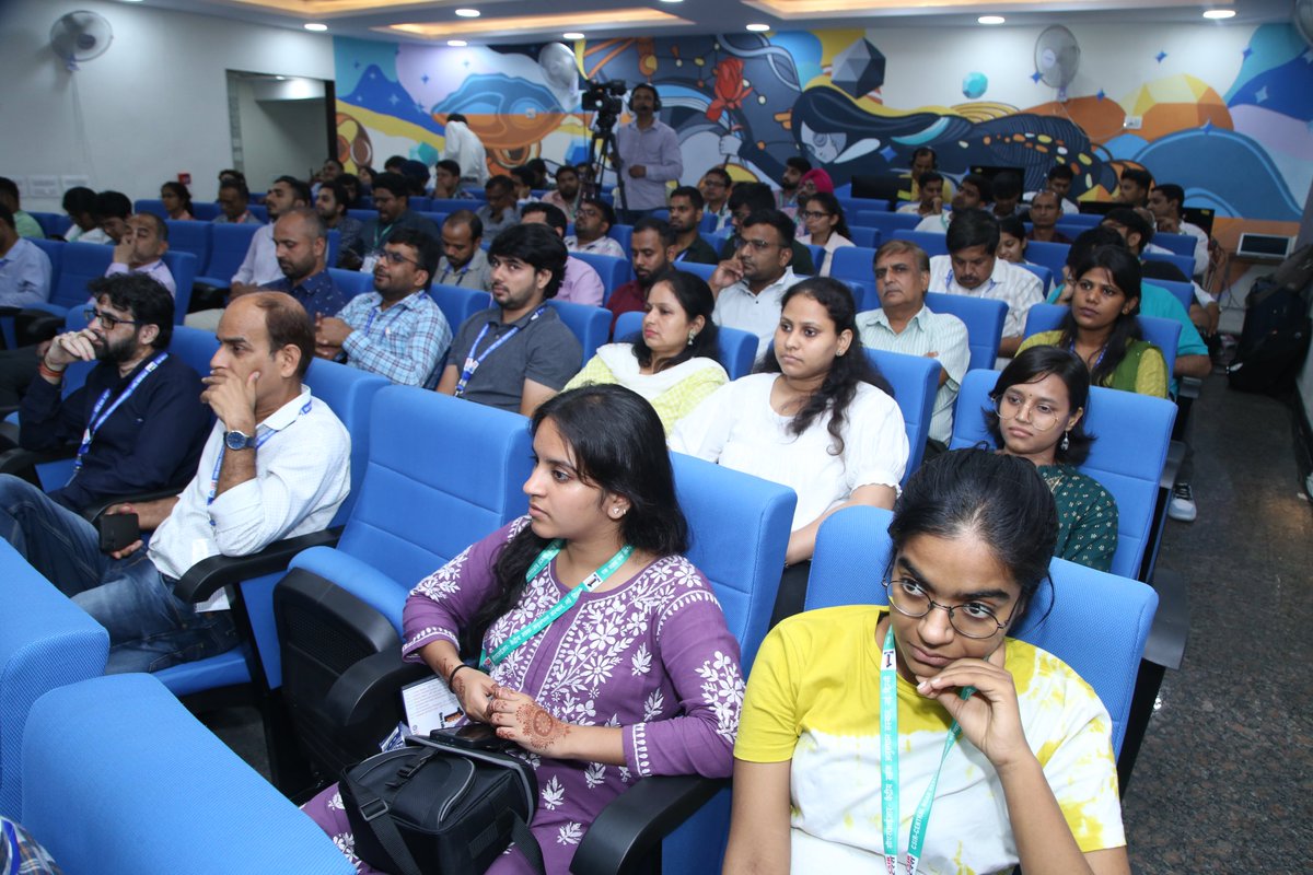 CSIRCRRI's tweet image. Dr. Viswajanani Sattigeri, the Head of CSIR-TKDL, delivered a thought-provoking address on #intellectualproperty, leaving the audience with new insights and perspectives. 
The #QandA session that followed sparked #engagingdiscussions. 

#IPConclave2023 #OWOL #roadsafety #CRRI