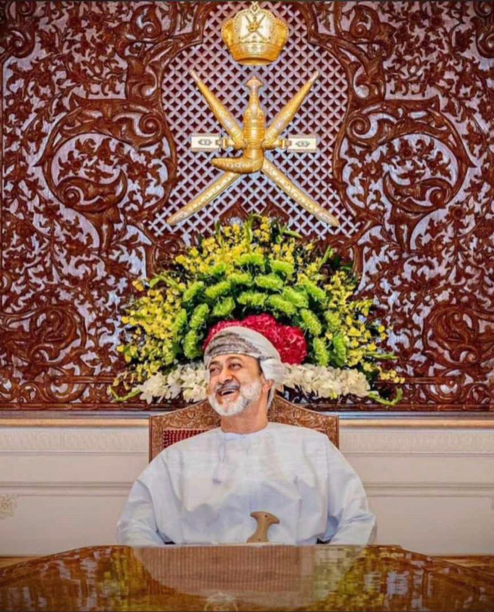 وعدتم فأوفيتم سيدي شملت مكارمكم جميع الابعاد الاجتماعيه والاقتصاديه.. رخاء وعداله وشفافيه 

دمتم ذخرا جلالة السلطان المعظم وسندا لهذا البلد وسدد الله على الطريق الخير خطاكم

 #قانون_الحمايه_الاجتماعيه