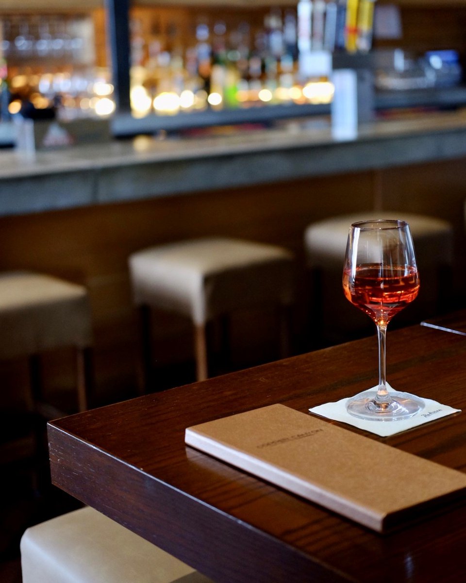 Beat the heat with a little wine Wednesday at #CopperCanyon!

Only at #RadissonDowntownSLC. 🍷

#winewednesday #downtownslc #slcfoodies #eatdrinkdishslc #eeeeeats #simplydelightful