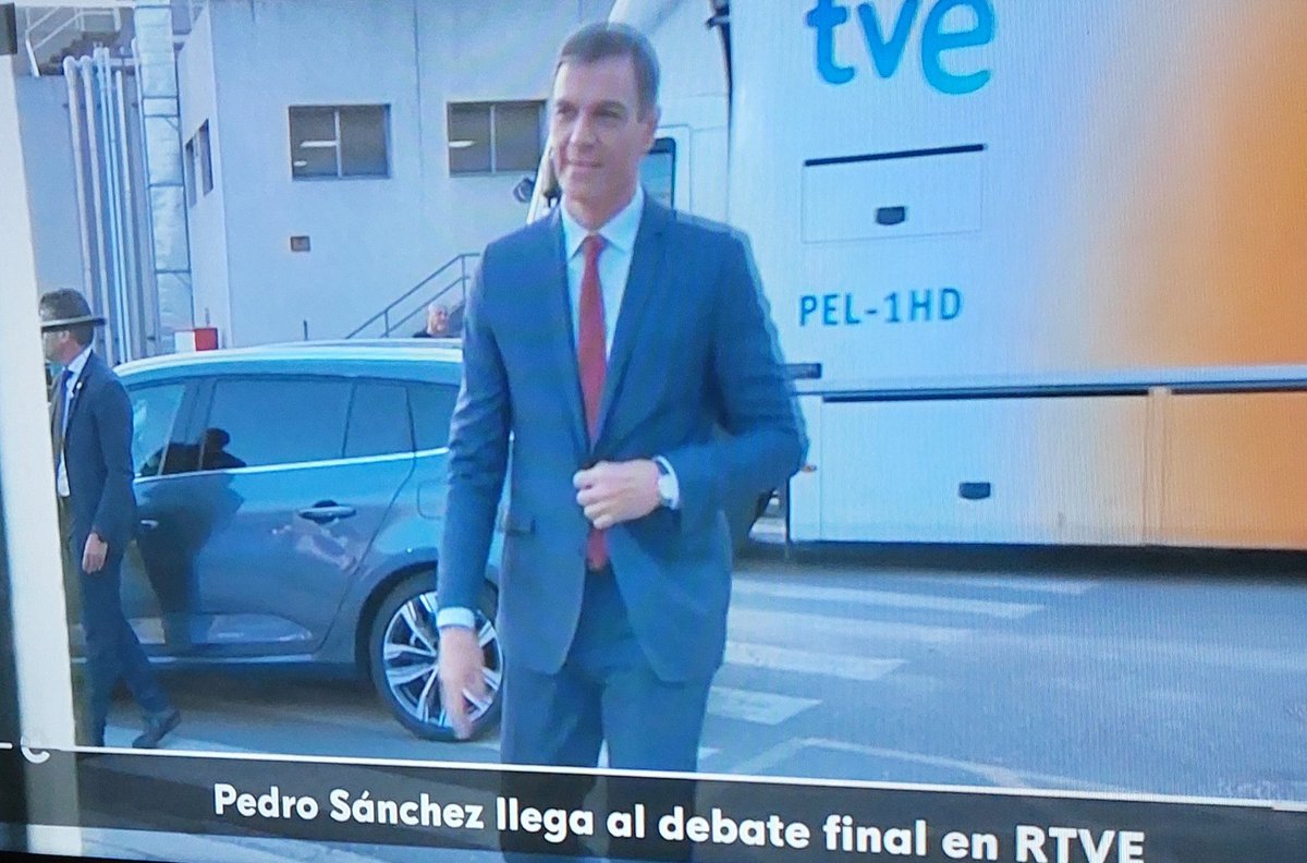 Celia López tweet media