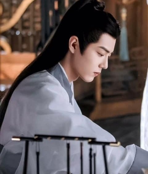 ᅠᅠ
ᅠᅠหลังจากนั่งอ่านตำราสมุนไพรนานาชนิดอยู่นานจนรู้สึกอยากนำมาเล่าสู่กันฟังเสียจริง บ้างถูกนำมาปรุงอาหาร บ้างก็นำมาต้มดื่มเป็นยาสมุนไพรที่รักษาได้ทันท่วงที ไม่ก็บดแลทำเป็นเม็ดยาเพื่อง่ายต่อการรับประทาน

.. ช่างเป็นศาสตร์ที่อัศจรรย์ใจยิ่งนัก
ᅠᅠ