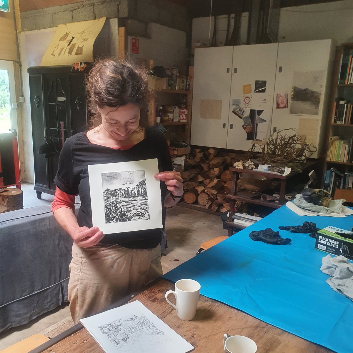 We hosted our first print making workshop today... 5 happy print makers walked out the door thanks to #clarehendersonartist