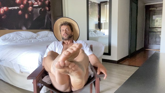 Whats your favorite picture?Do you want to see the video? Cual es tu foto favorita?quieres ver el video<a href="/tag/muscle"class="tags"><span>#muscle</span></a><a href="/tag/daddy"class="tags"><span>#daddy</span></a><a href="/tag/solo"class="tags"><span>#solo</span></a>