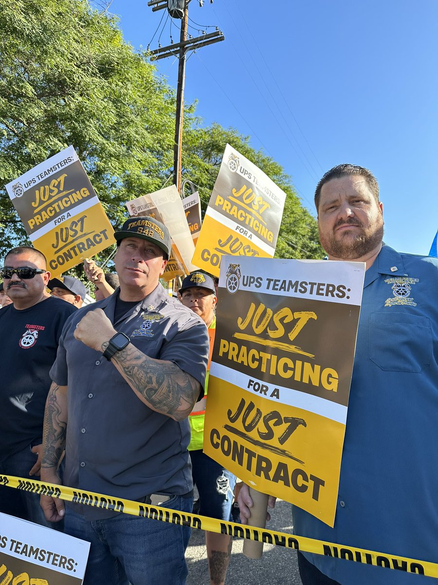 RT @WGAWest: WGA stands in solidarity with the UPS @Teamsters as they fight for a fair contract #1u https://t.co/o6z7UBtpES