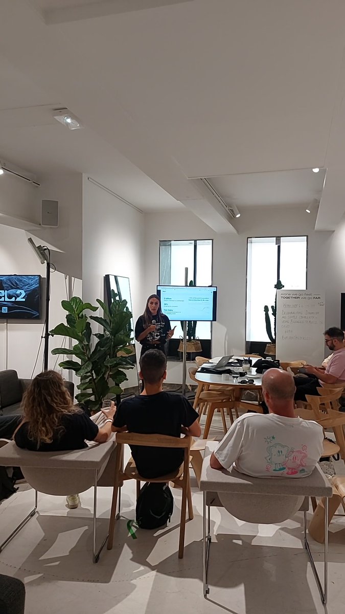 <a href="/JessicaGbt/">Jessica 🔮</a> shared impactMarket's updates at #CoOPERATEParis. This year, in addition to UBI, we were excited to present our #LiberaWallet, our Learn&amp;Earn and our highlight, #Microcredit.

Stay tuned to our tweets to always get all of our updates 💡