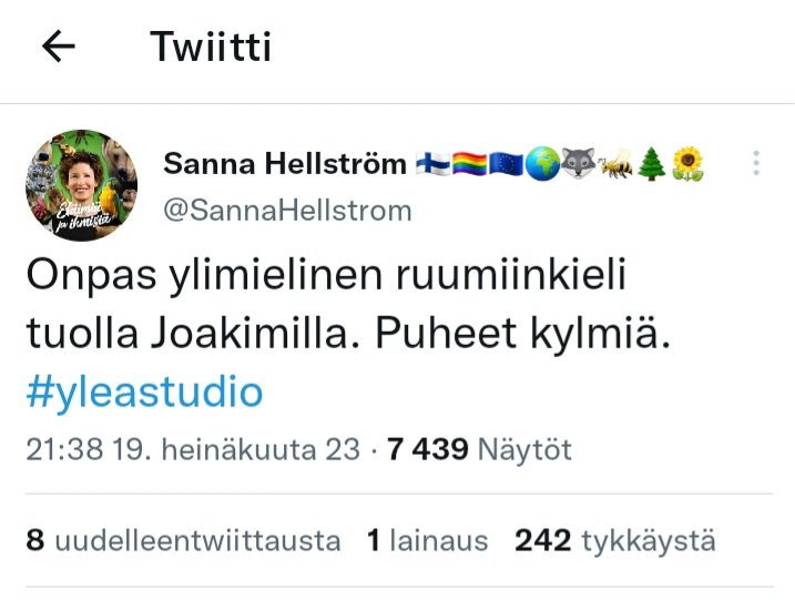 Kaikkea sitä. Tällä kertaa syvän päädyn tätejä häiritsee kirjaimellisesti persun _istuma-asento_. 

#yleastudio #perussuomalainen #istuuväärin
