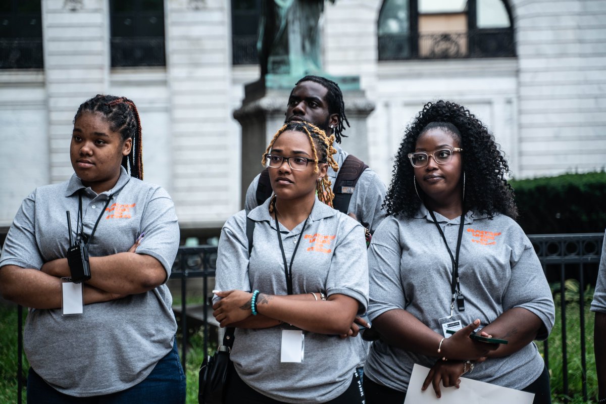 StLukeCDC's tweet photo. St. Luke CDC's Freedom School & K3 participated in the National Day of Social Action. Scholars & campers held a peaceful protest at Paterson's City Hall demanding an end to gun violence. #nationaldayofsocialaction #EndGunViolence #savekidsnotguns
@ChildDefender
@kdrclayton https://t.co/ryCs5ptfwB
