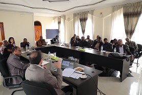 My pleasure to be with our colleagues at @WLRC_AAU in Ethiopia to share my thoughts on “#Decolonising #Water_Diplomacy”. A perfect place to have follow-up fruitful discussions and great exchanges.

@GCRFWaterHub