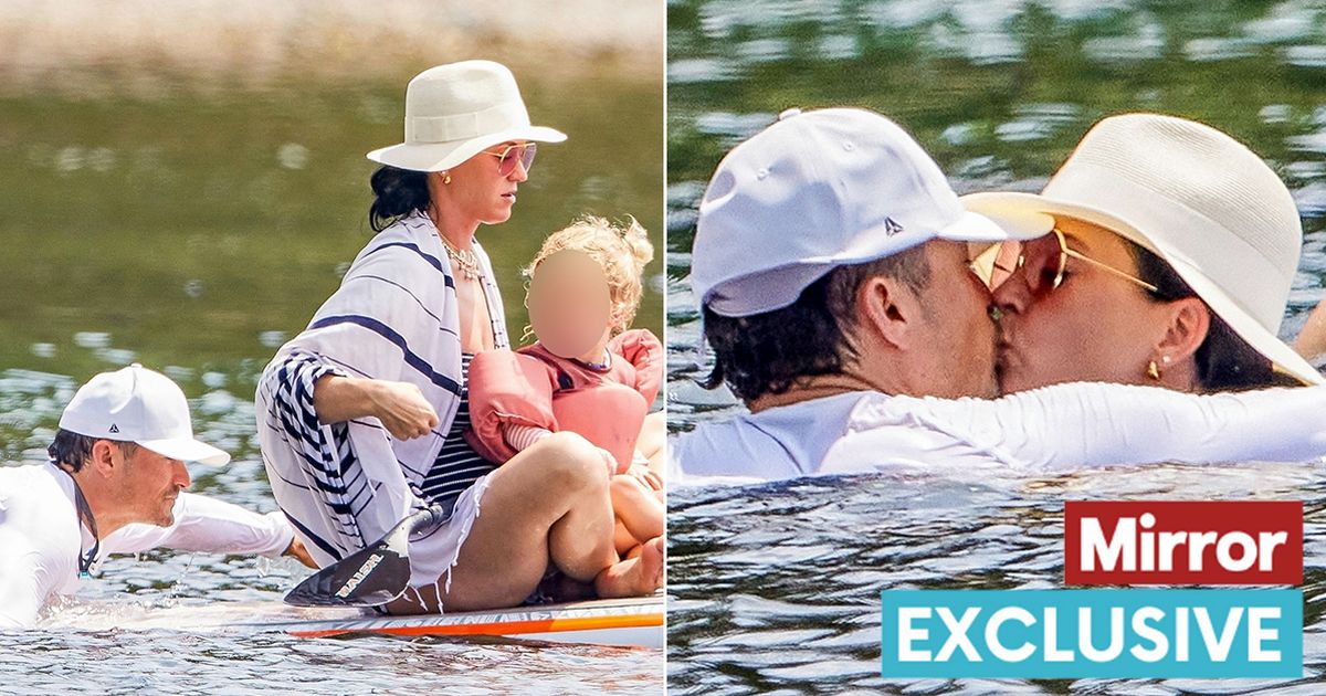 EXCLUSIVE: Katy Perry puckers up to Orlando Bloom for saucy smooch on family holiday with daughter

https://t.co/GcTxhVK2rf https://t.co/qPOcmvxarA