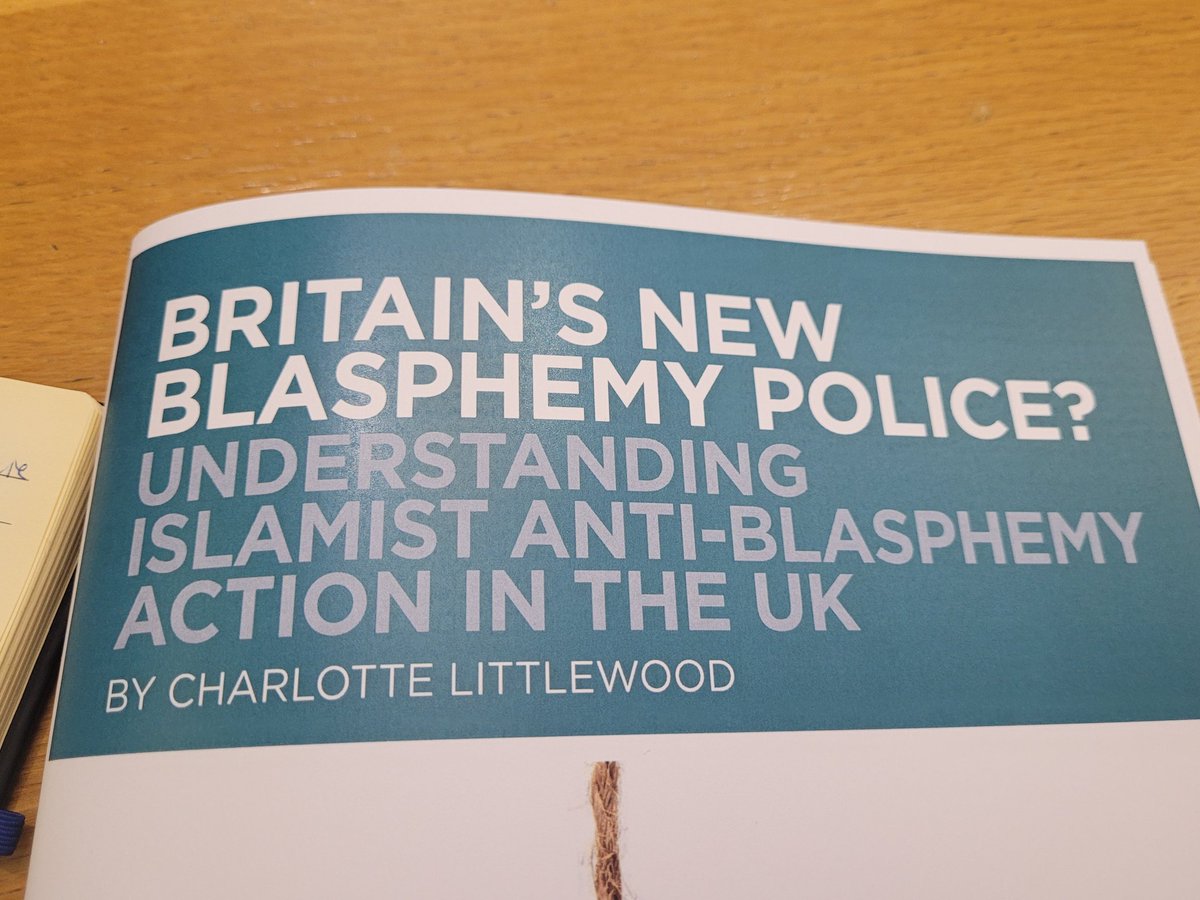 Attended a very insightful talk  - which covered political issues, how minorities are impacted and met wonderful people from different faiths.

@CharlotteFLit @WasiqUK @HJS_Org  
#Democracy #Freedom #HumanRights 
#LoveforallHatredfornone