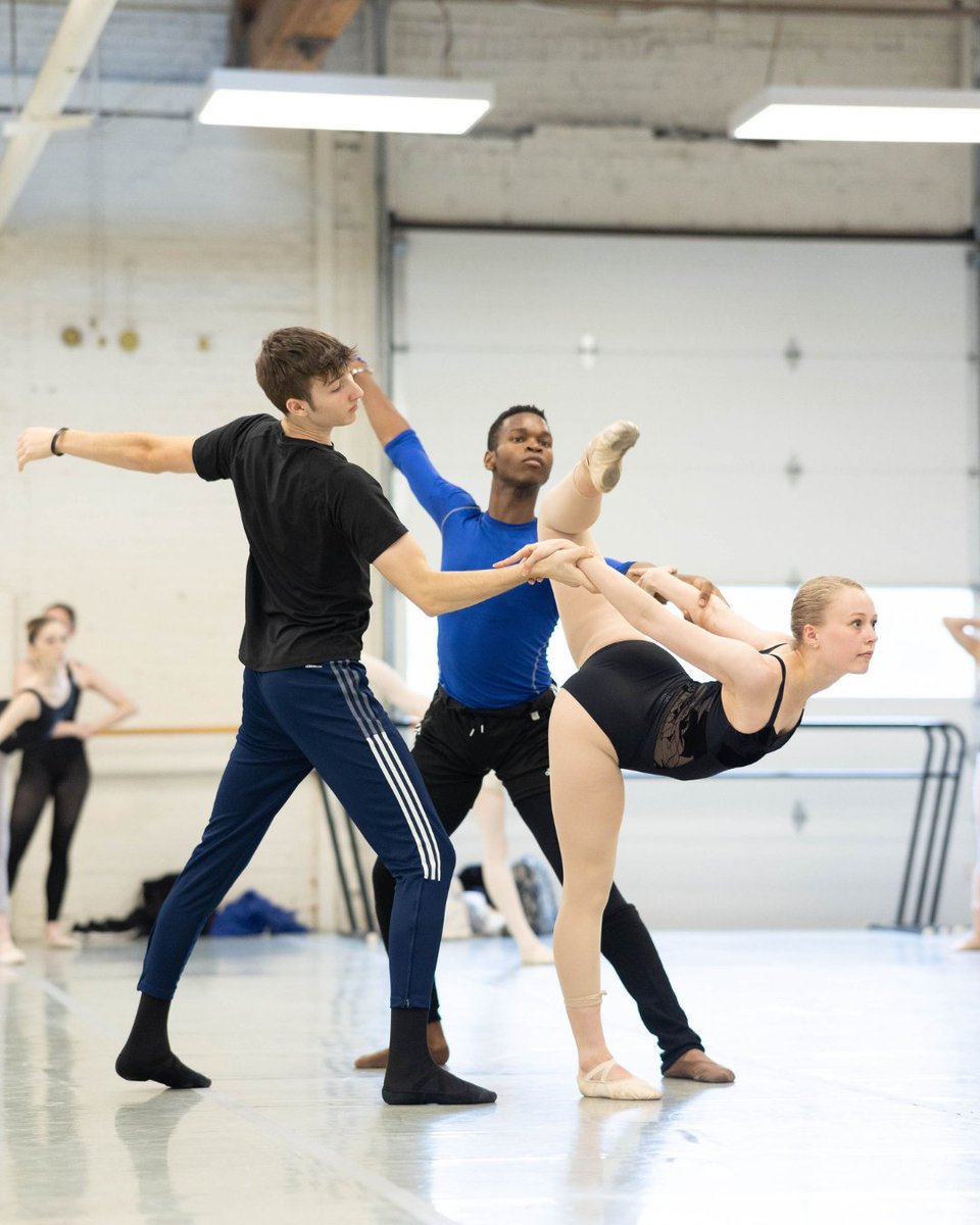 Snapshots from our first BalletMet partnering intensive 👯✅

📸: Leiland Charles