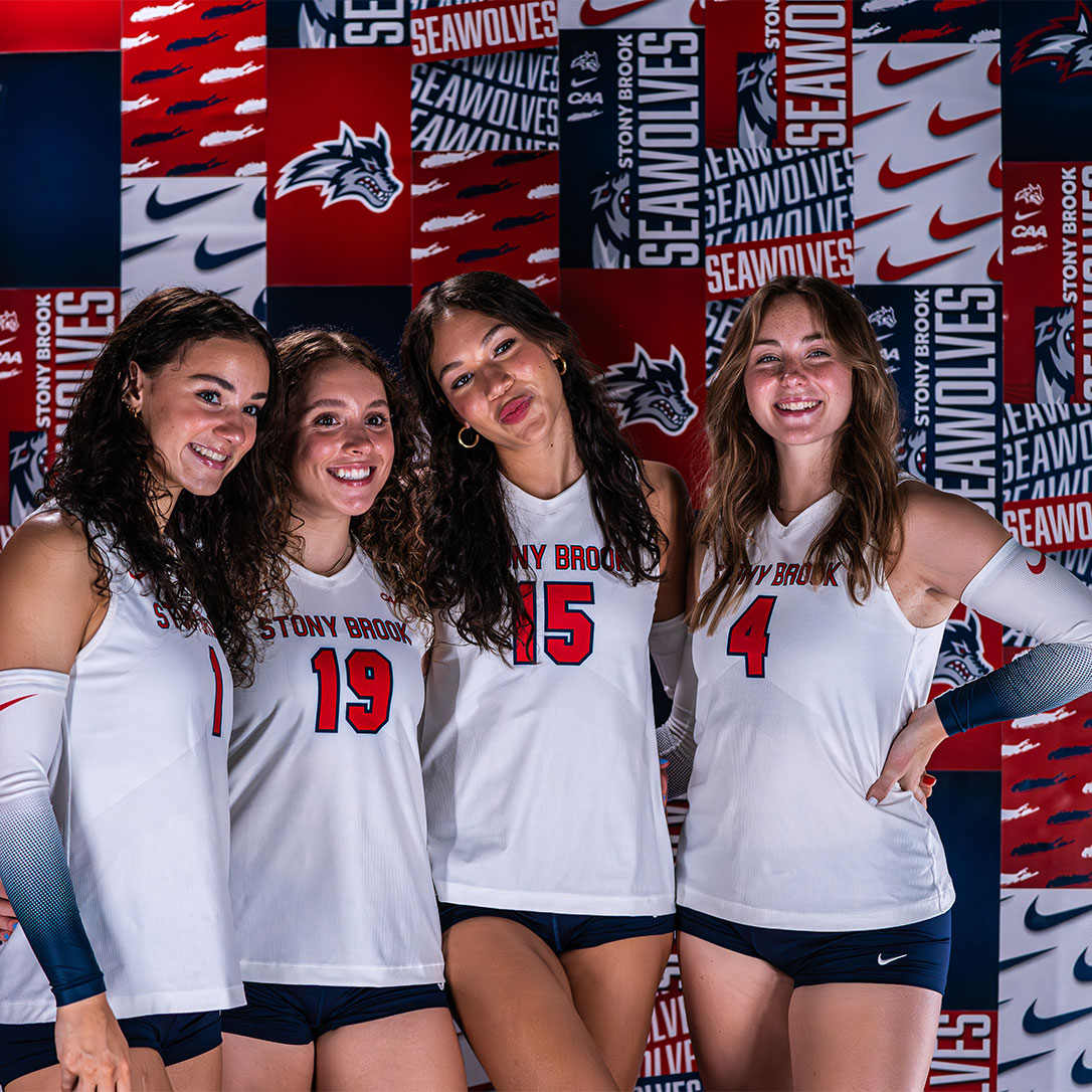 StonyBrookVB's tweet photo. 𝐌𝐞𝐝𝐢𝐚 𝐃𝐚𝐲 sneak peek 👀📸

🌊🐺 x #NCAAWVB https://t.co/beE0AsuNjQ