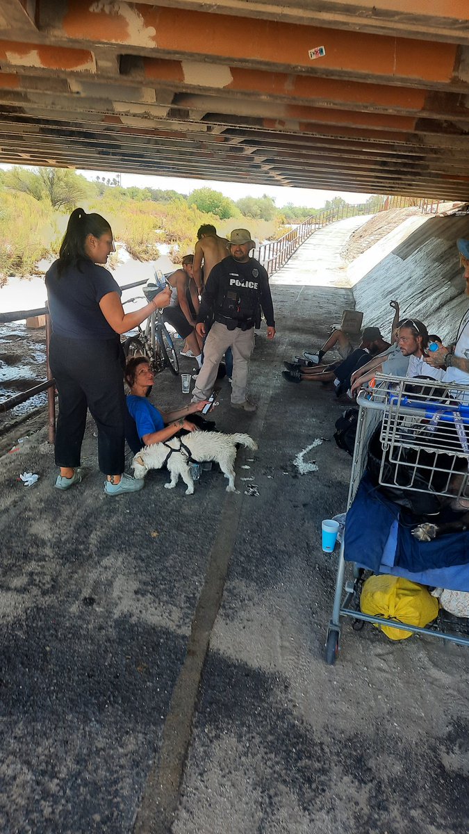 PoliceSurt's tweet image. We have had a deflection program since 2018! Handing out naloxone is one of the many things we do in the attempt to save lives while people are on their journey. Offering services and support while co-responding with behavioral health agencies!!
#NationalDeflectionWeek2023