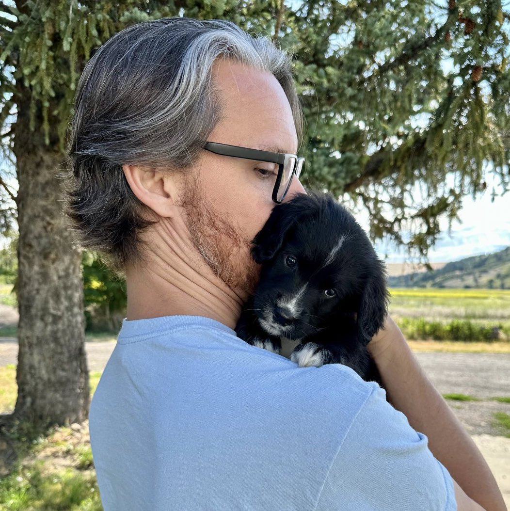 HomeFreeGuys's tweet photo. Please join us in wishing the best dog dad, bass rattler, and friend in the world an incredibly happy birthday full of great food, smiles, and joy 🥳

We love you buddy @TimFoustMusic https://t.co/FFeYERRDZF