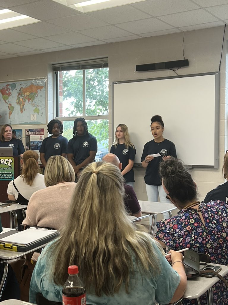 _WilliamsRico's tweet photo. Super proud of these students! @SparkmanMiddle #NATC2023 https://t.co/waYf5r6thS