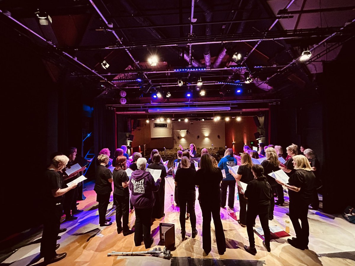 We <a href="/IlkleyStageSing/">Ilkley Stage Singers</a> enjoyed a fabulous concert at <a href="/IlkleyPlayhouse/">Ilkley Playhouse</a> on Sunday! What a great venue.