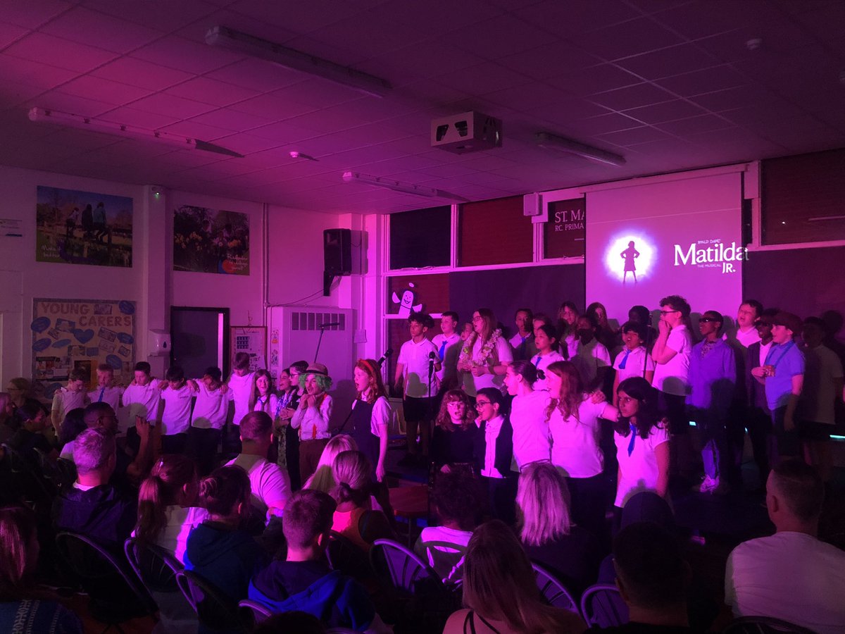 St_Marys_Lev's tweet photo. What an amazing performance of #Matilda in front of all the parents 👏🏻 https://t.co/Ks5jjkYvkX
