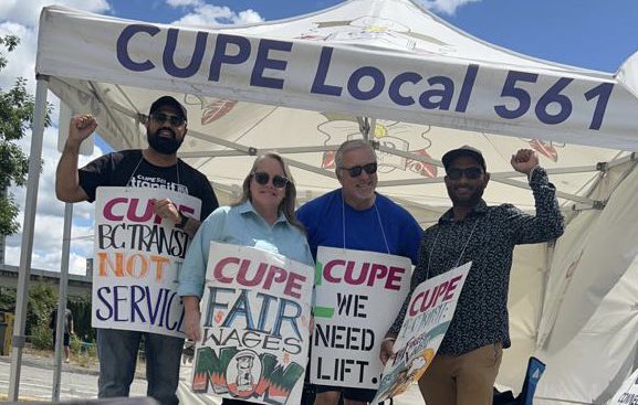 Day 122

WeNeedALift.ca

@CUPEBC @cupenat @dgawthcupe
#MembersStrongOnTheLine #WeNeedALift #bcpoli #canlab #bclab #picketline #walktogether #fairdeal #busdrivers #onedaylongeronedaystronger #BCTransit
#Transit #fightingforfairness #afairdeal
#StrongerTogether