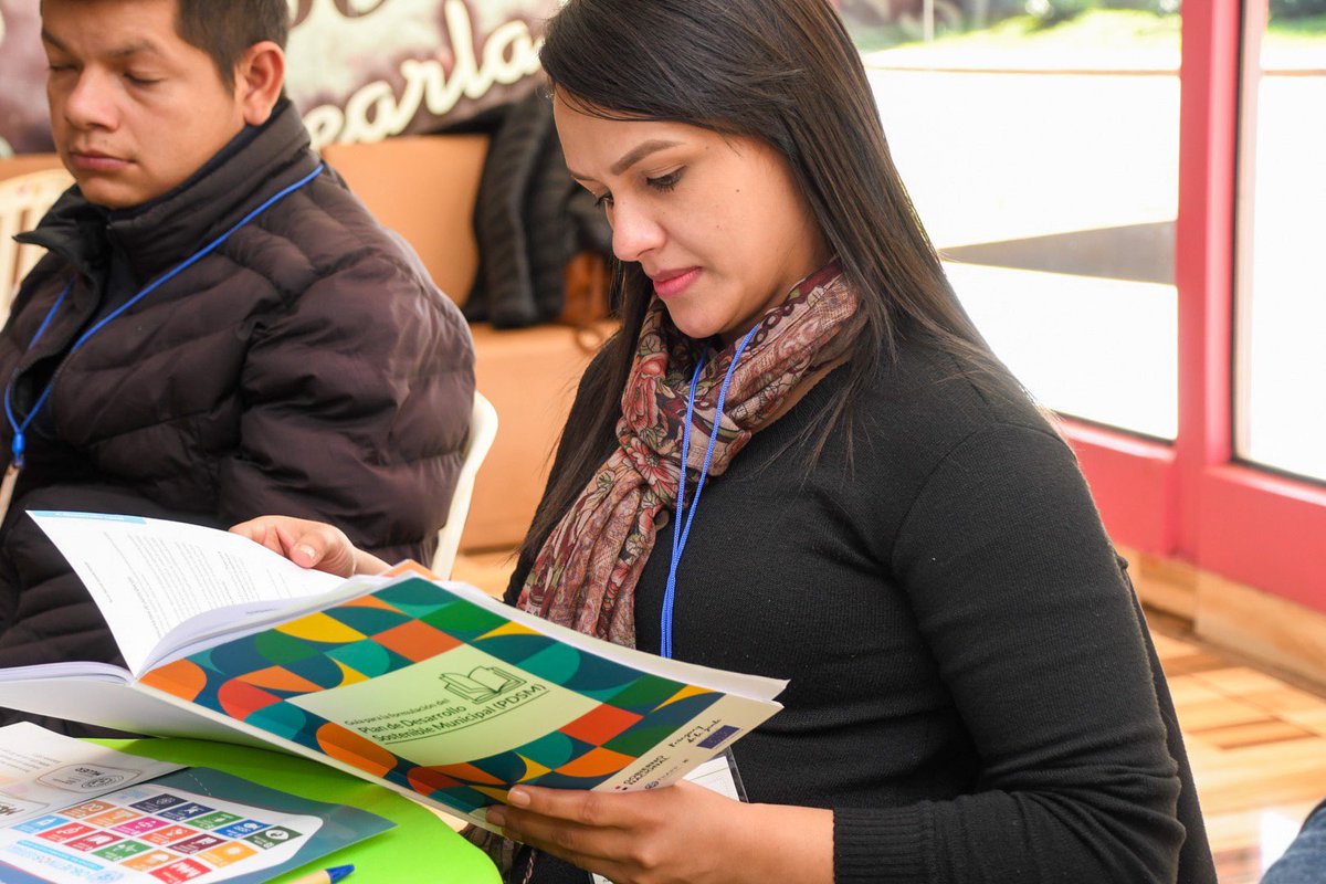 VEP_Paraguay's tweet photo. Además, profundizaron sobre:

📚 La Metodología para la formulación del #PDSM

🔎 Las Etapas y productos claves para elaboración del #PDSM https://t.co/7YLtAvaX1S