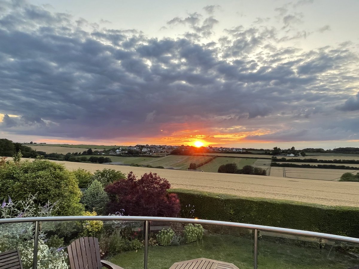 Where else would you want to live ⁦<a href="/VisitKent/">Visit Kent</a>⁩ ⁦<a href="/VisitDover/">White Cliffs Country</a>⁩ ⁦<a href="/bbcweather/">BBC Weather</a>⁩ ⁦<a href="/bbcsoutheast/">BBC South East</a>⁩