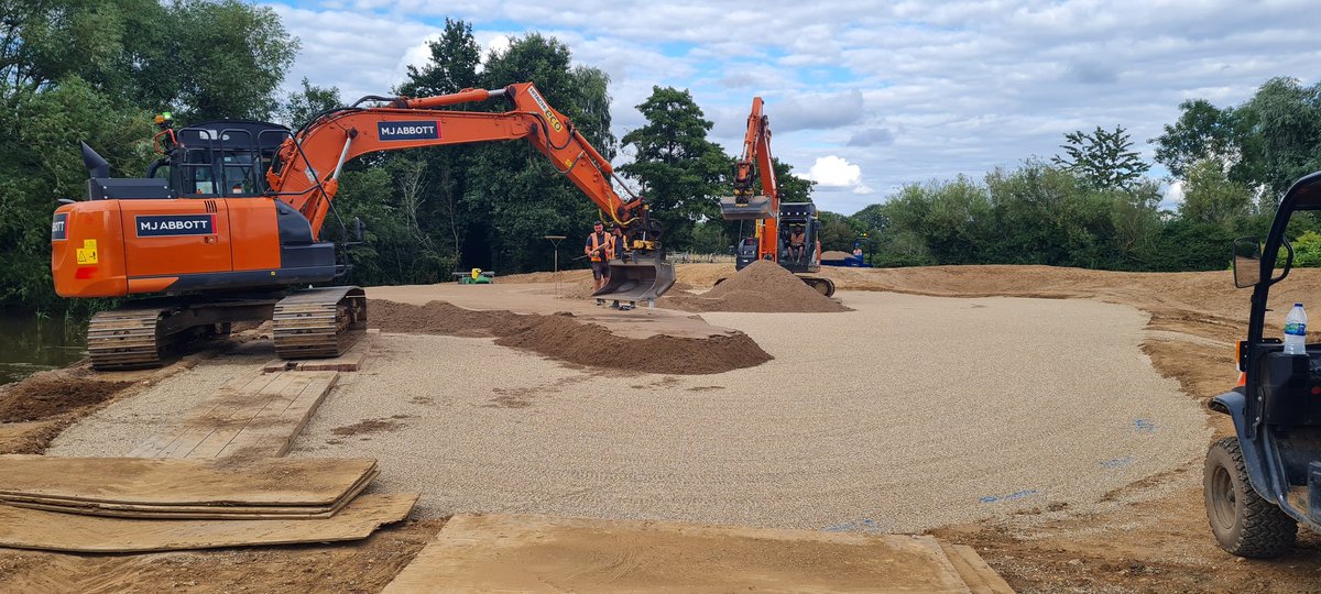 The Dimpled Egg tweet media