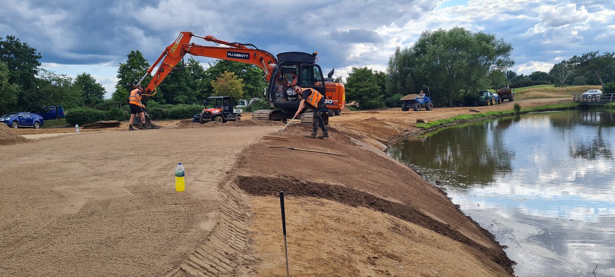 The Dimpled Egg tweet media