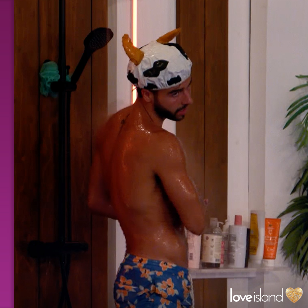 Love Island tweet media