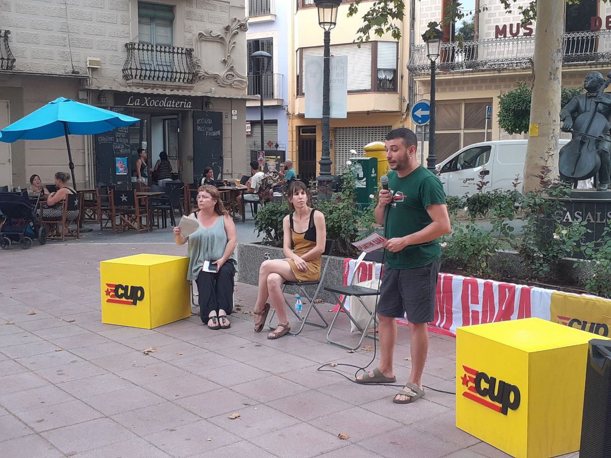 CUP_Penedes's tweet image. 📸 Avui actes de campanya a #Ribes i #ElVendrell 

#PlantemCara