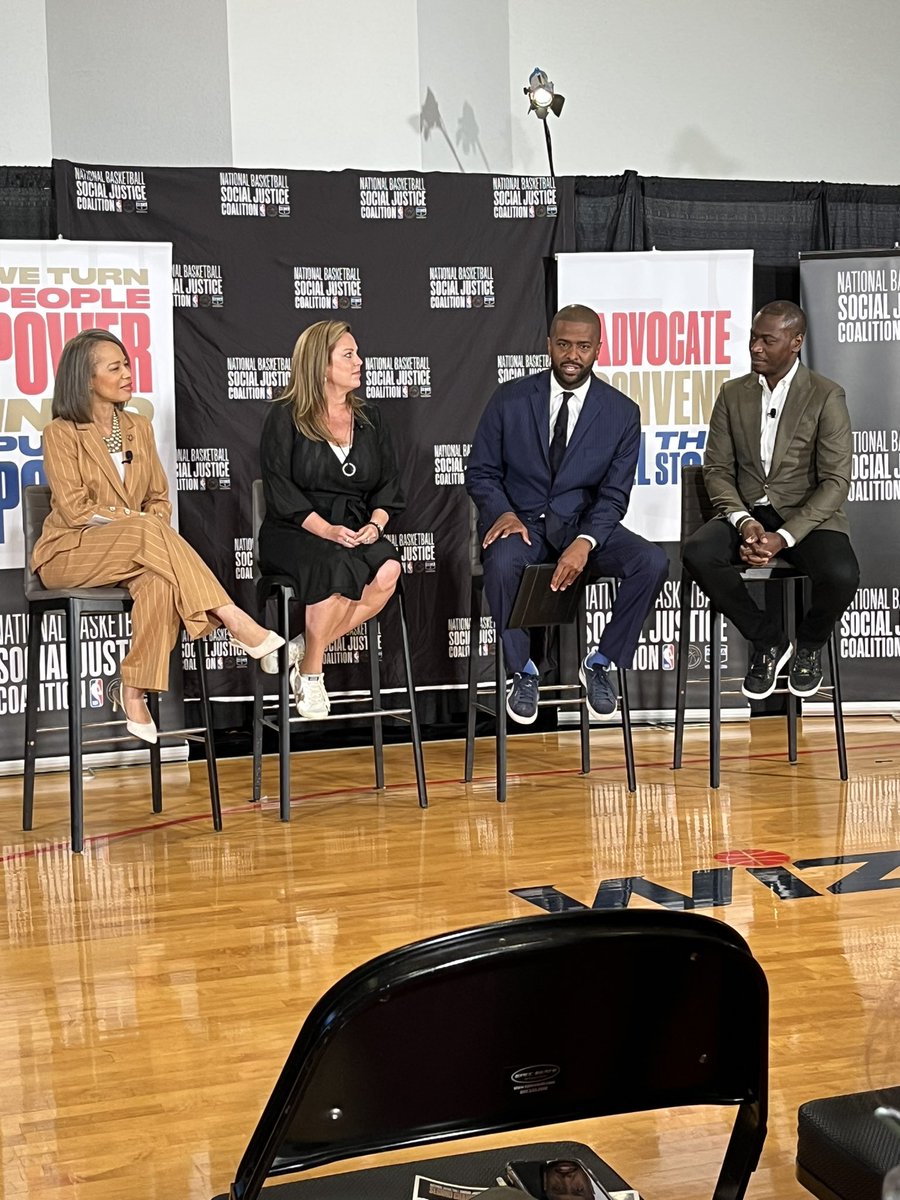 Excellent town hall conversation with  @holly_harris @Caduggy @Bakari_Sellers and @RepLBR on the importance of second chances. Congress should pass Clean Slate, EQUAL Act, and prison oversight bills — its bipartisan, evidence based and critical for our families! @NBACoalition