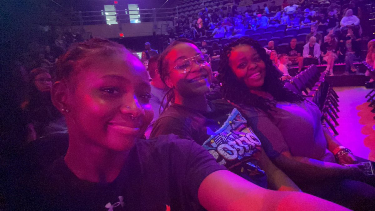 Jackiexp32's tweet photo. #WWESalisbury 
We can’t wait❤️ https://t.co/BRaVSHnbnY