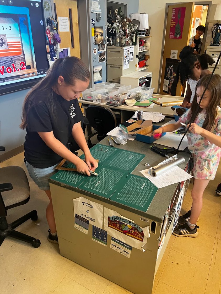 nkhsrobotics's tweet photo. We were tackling climate challenges today at NORTH Summer STEM Camp, making solar ovens and testing some rain garden solutions! https://t.co/6j32EA6U3Z
